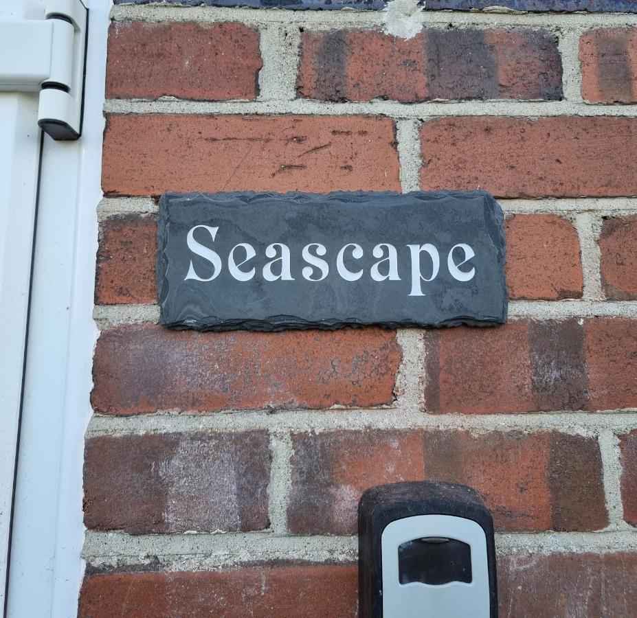 Lovely Private Studio Room With Own Kitchen And Bathroom. Set In The Popular Area Of Shiphay In Torquay And Only A Short Walk From Torbay Hospital المظهر الخارجي الصورة